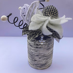 Кутия с цветя и украса