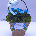 Кошничка с цветя от филц