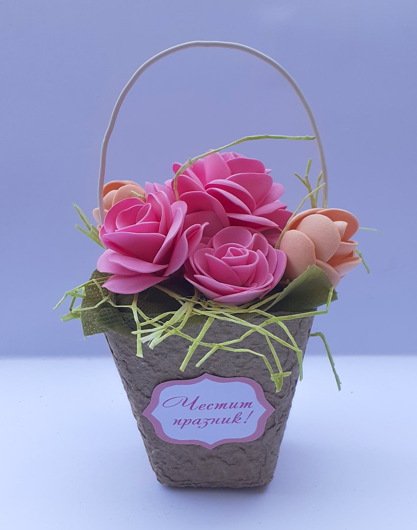 9 Хартиена саксия с букет от цветя - Image 1